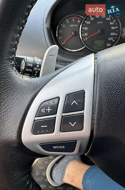 Внедорожник / Кроссовер Mitsubishi Pajero Sport 2013 в 