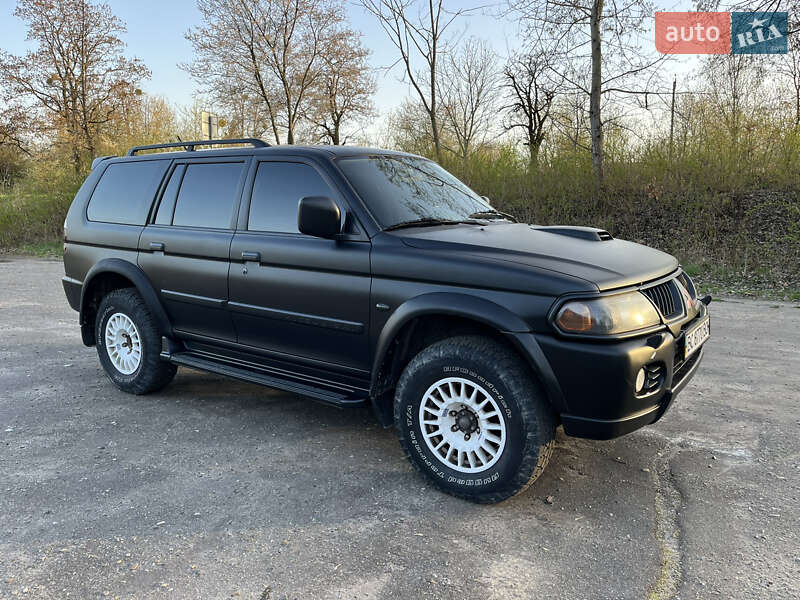 Внедорожник / Кроссовер Mitsubishi Pajero Sport 2007 в 