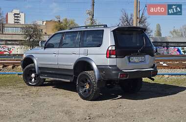 Внедорожник / Кроссовер Mitsubishi Pajero Sport 2005 в 