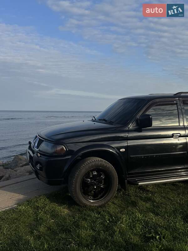 Внедорожник / Кроссовер Mitsubishi Pajero Sport 2005 в Черноморске