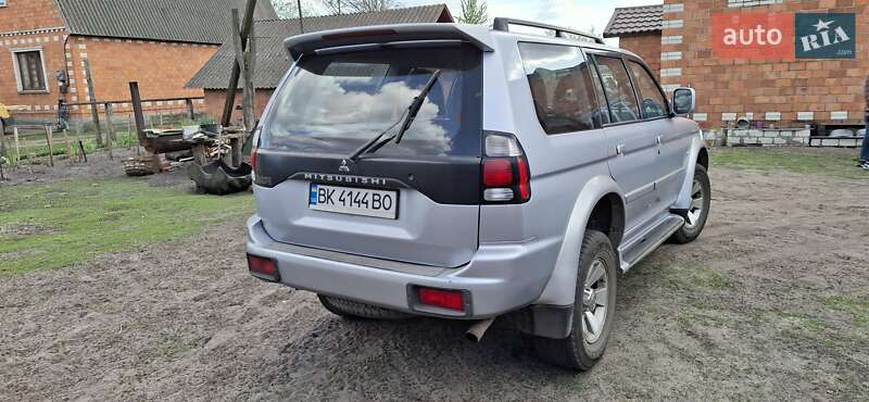 Позашляховик / Кросовер Mitsubishi Pajero Sport 2007 в Вараші