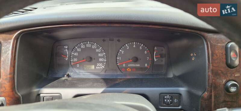 Внедорожник / Кроссовер Mitsubishi Pajero Sport 2002 в Винниках