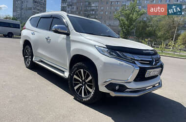 Внедорожник / Кроссовер Mitsubishi Pajero Sport 2016 в Николаеве
