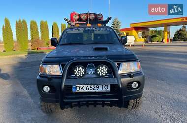 Внедорожник / Кроссовер Mitsubishi Pajero Sport 2008 в 