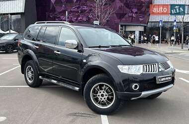 Mitsubishi Pajero Sport 2011 Mitsubishi Pajero Sport 2011