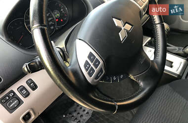 Внедорожник / Кроссовер Mitsubishi Pajero Sport 2013 в 