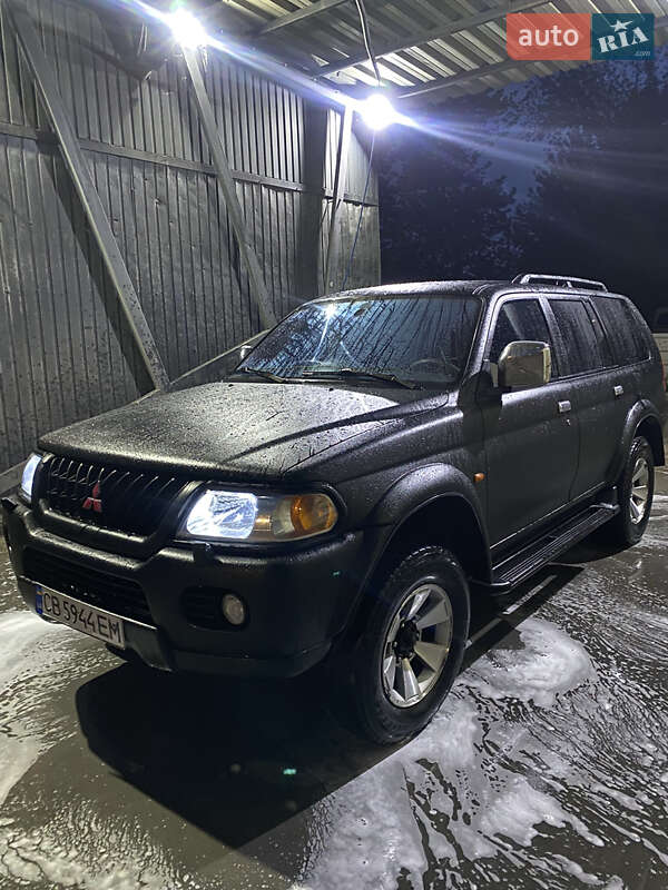 Позашляховик / Кросовер Mitsubishi Pajero Sport 2001 в Києві