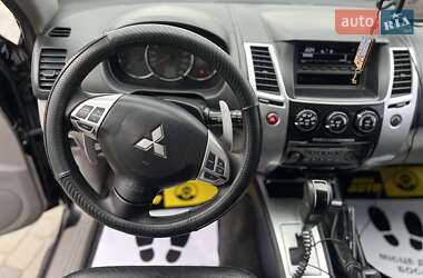 Внедорожник / Кроссовер Mitsubishi Pajero Sport 2011 в 