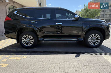 Позашляховик / Кросовер Mitsubishi Pajero Sport 2024 в Миколаєві