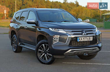 Внедорожник / Кроссовер Mitsubishi Pajero Sport 2019 в Киеве