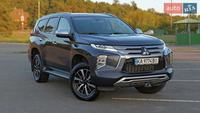 Позашляховик / Кросовер Mitsubishi Pajero Sport 2019 в 