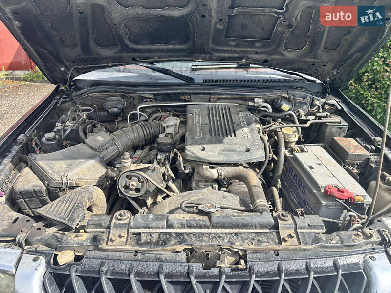 Позашляховик / Кросовер Mitsubishi Pajero Sport 2003 в Харкові