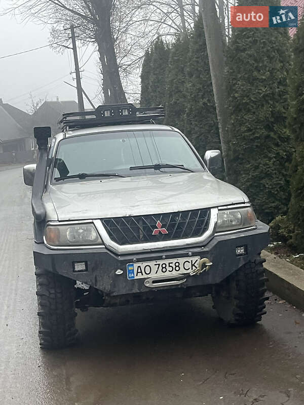 Внедорожник / Кроссовер Mitsubishi Pajero Sport 2002 в Ужгороде фото 3 Внедорожник / Кроссовер Mitsubishi Pajero Sport 2002 в Ужгороде