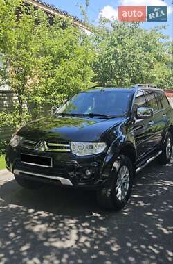 Внедорожник / Кроссовер Mitsubishi Pajero Sport 2015 в Виннице
