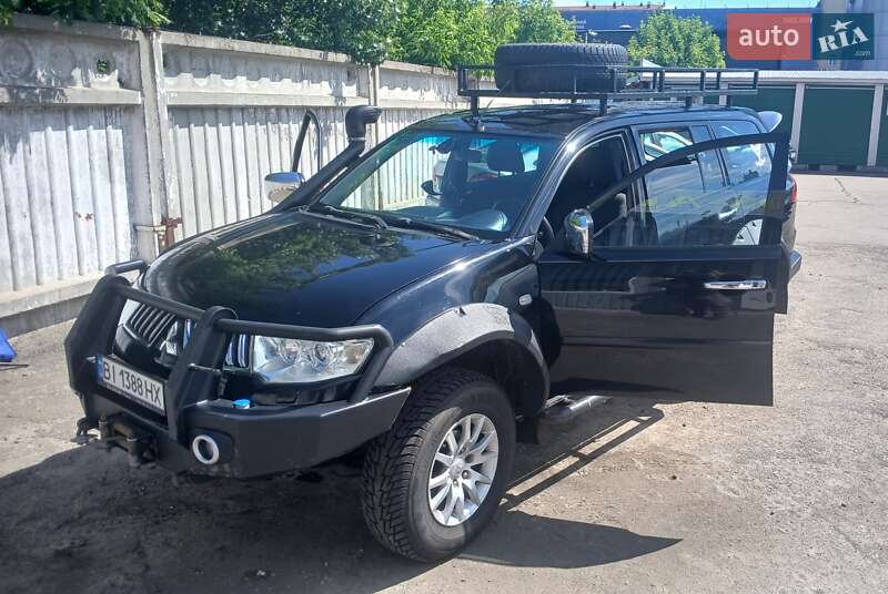 Mitsubishi Pajero Sport 2010