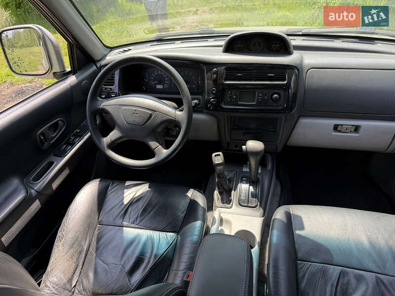 Внедорожник / Кроссовер Mitsubishi Pajero Sport 2006 в Киеве