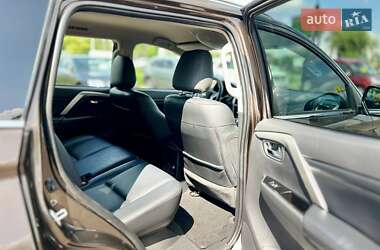 Внедорожник / Кроссовер Mitsubishi Pajero Sport 2021 в 