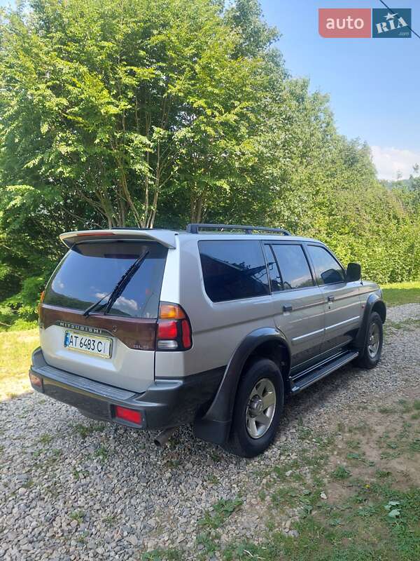 Внедорожник / Кроссовер Mitsubishi Pajero Sport 2003 в Яремче