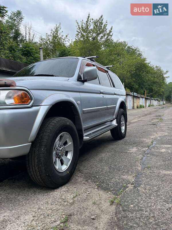 Внедорожник / Кроссовер Mitsubishi Pajero Sport 2006 в Днепре