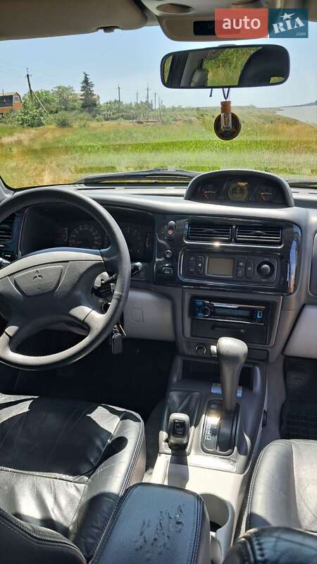 Внедорожник / Кроссовер Mitsubishi Pajero Sport 2008 в Одессе