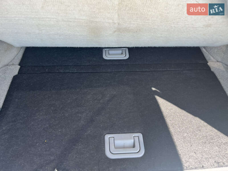 Внедорожник / Кроссовер Mitsubishi Pajero Sport 2002 в Сваляве