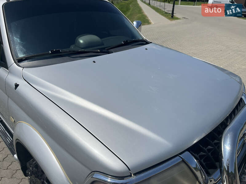 Внедорожник / Кроссовер Mitsubishi Pajero Sport 2002 в Сваляве