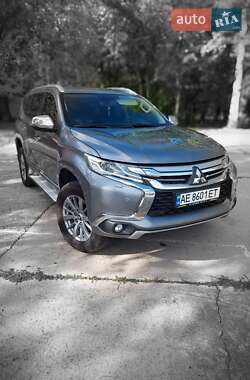Внедорожник / Кроссовер Mitsubishi Pajero Sport 2016 в Зеленодольской