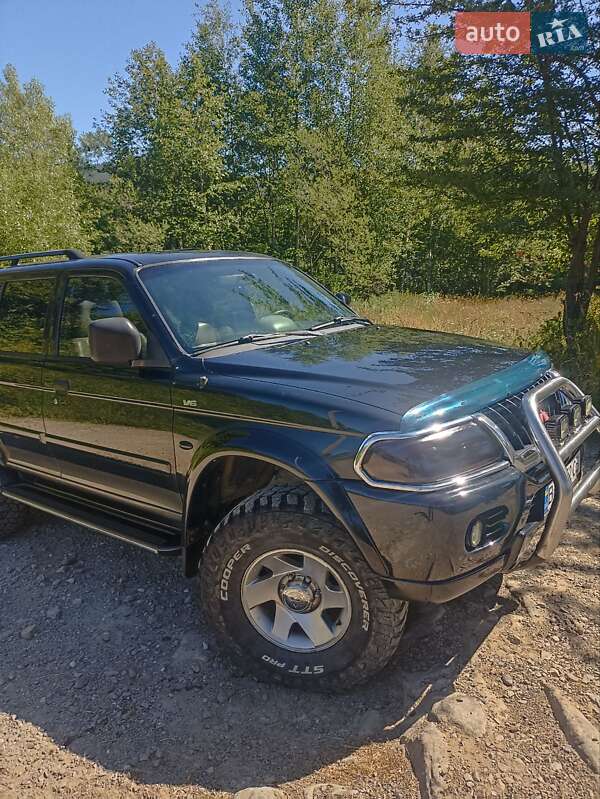Позашляховик / Кросовер Mitsubishi Pajero Sport 2001 в Яремчі