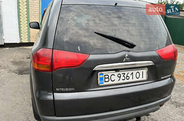 Позашляховик / Кросовер Mitsubishi Pajero Sport 2011 в 