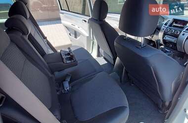 Внедорожник / Кроссовер Mitsubishi Pajero Sport 2012 в 