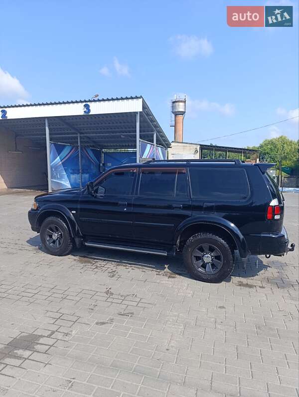 Позашляховик / Кросовер Mitsubishi Pajero Sport 2005 в Охтирці