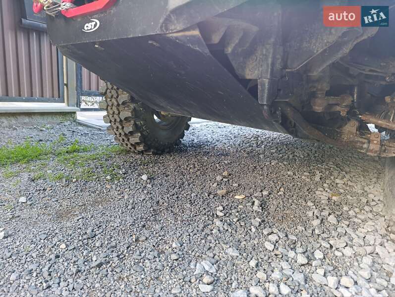 Позашляховик / Кросовер Mitsubishi Pajero Sport 2000 в Сваляві