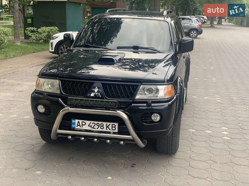 Mitsubishi Pajero Sport 2006