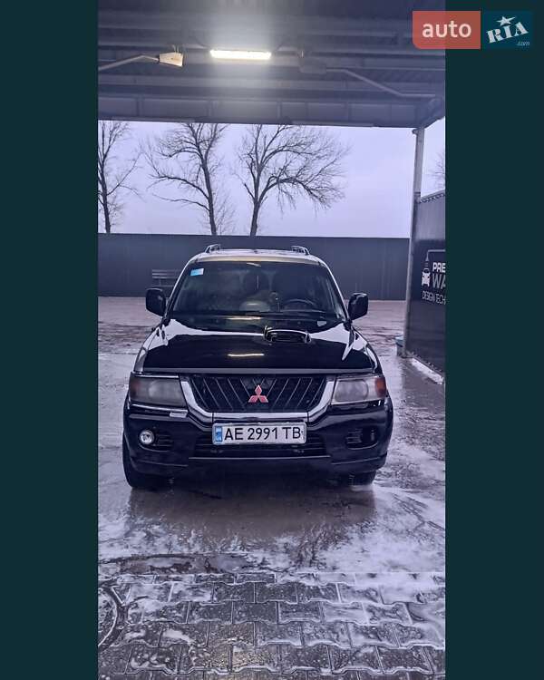 Внедорожник / Кроссовер Mitsubishi Pajero Sport 2000 в Глобине