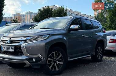 Внедорожник / Кроссовер Mitsubishi Pajero Sport 2019 в Киеве