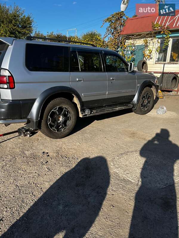 Позашляховик / Кросовер Mitsubishi Pajero Sport 2005 в Миколаєві