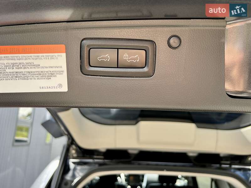 Внедорожник / Кроссовер Mitsubishi Pajero Sport 2019 в Киеве