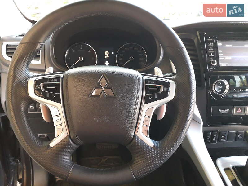 Внедорожник / Кроссовер Mitsubishi Pajero Sport 2016 в Еланце