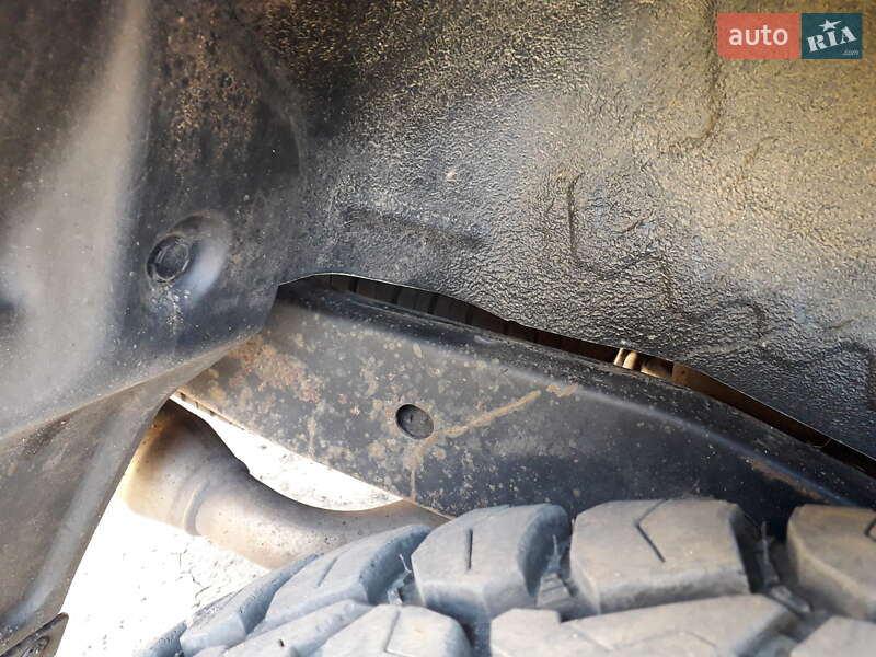 Внедорожник / Кроссовер Mitsubishi Pajero Sport 2016 в Еланце