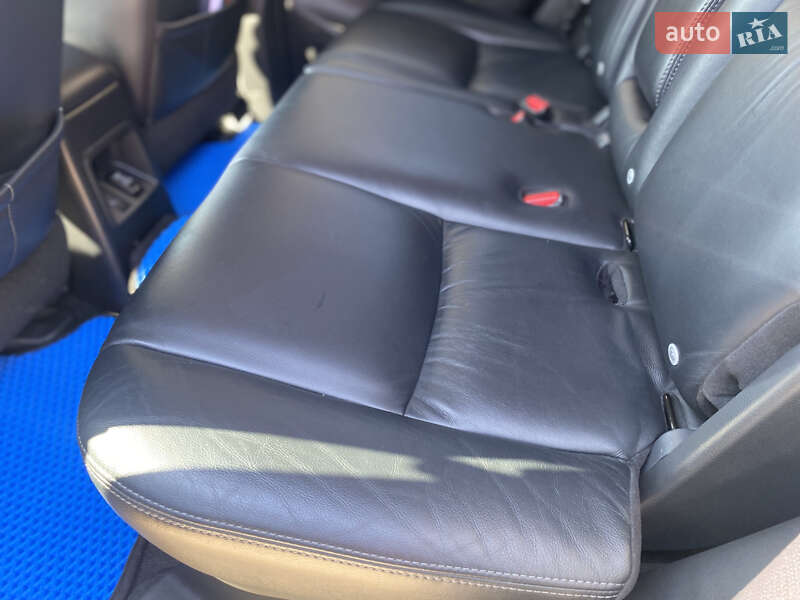 Позашляховик / Кросовер Mitsubishi Pajero Sport 2018 в Броварах