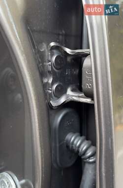 Внедорожник / Кроссовер Mitsubishi Pajero Sport 2011 в 