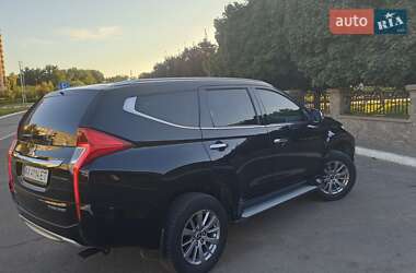 Позашляховик / Кросовер Mitsubishi Pajero Sport 2017 в Сумах