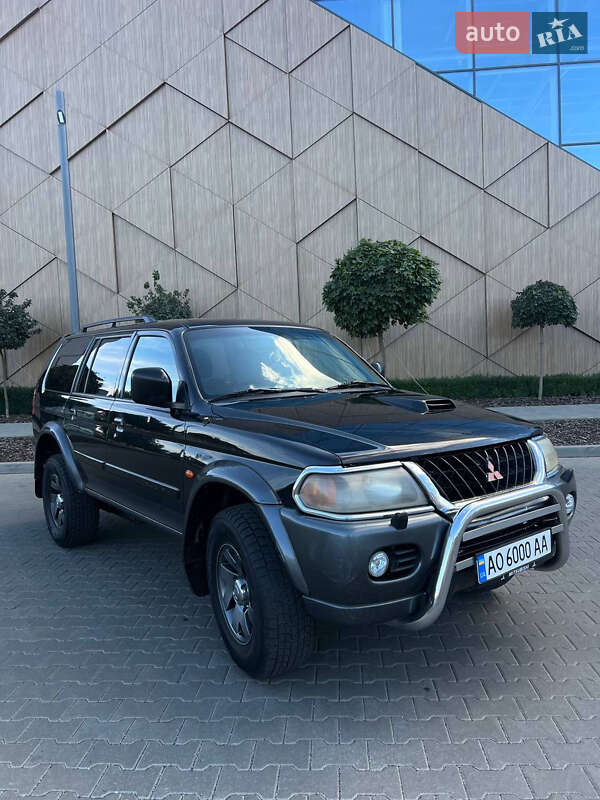 Mitsubishi Pajero Sport 2003