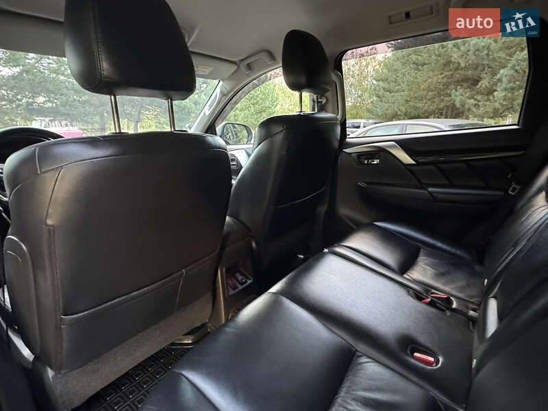 Внедорожник / Кроссовер Mitsubishi Pajero Sport 2019 в Дрогобыче