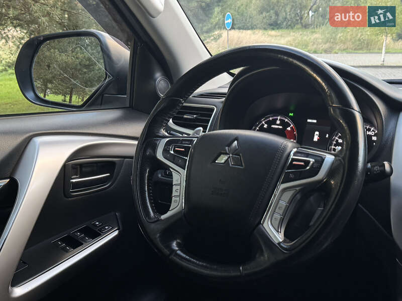 Внедорожник / Кроссовер Mitsubishi Pajero Sport 2019 в Дрогобыче