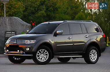 Позашляховик / Кросовер Mitsubishi Pajero Sport 2013 в Дніпрі