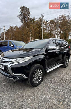 Внедорожник / Кроссовер Mitsubishi Pajero Sport 2016 в Малой Виске