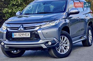 Внедорожник / Кроссовер Mitsubishi Pajero Sport 2016 в Житомире