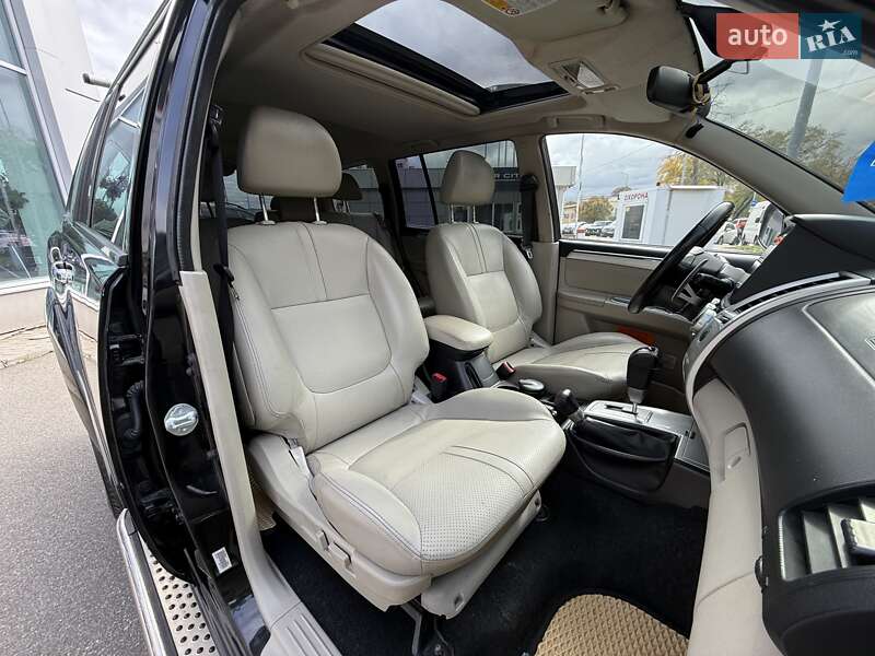 Внедорожник / Кроссовер Mitsubishi Pajero Sport 2012 в Киеве