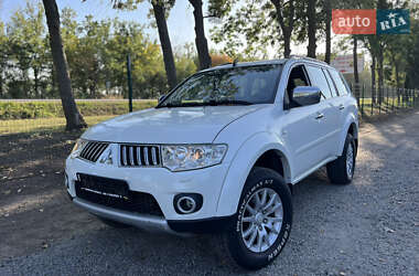 Позашляховик / Кросовер Mitsubishi Pajero Sport 2012 в Умані